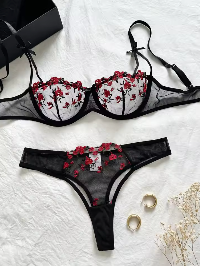 Playing Games - Romantic Lingerie Set - Reverse Beauty®
