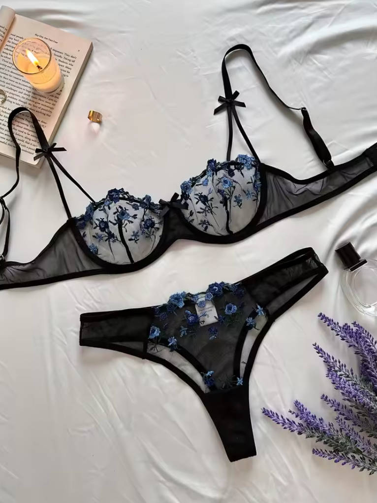 Playing Games - Romantic Lingerie Set - Reverse Beauty®