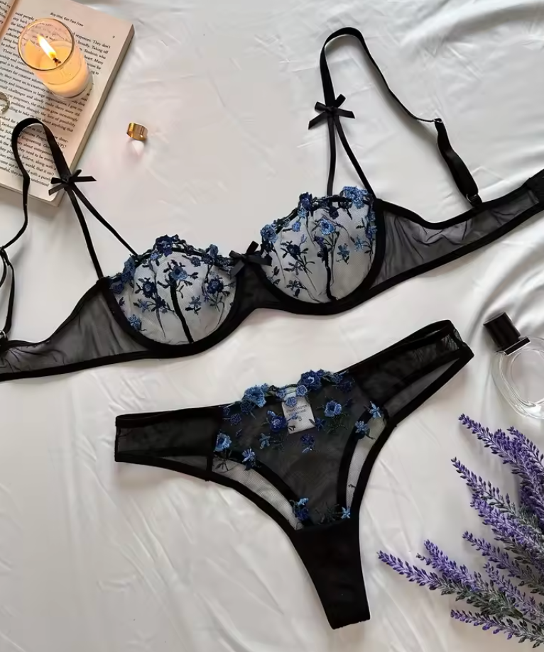 Playing Games - Romantic Lingerie Set - Reverse Beauty®